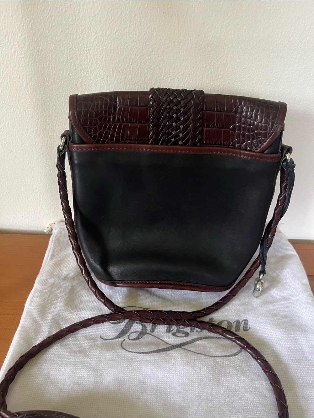 VTG Brighton Black and Brown Croc embossed Crossbody - Picture 2 of 13